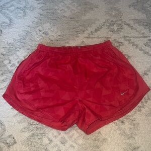 Nike tempo short